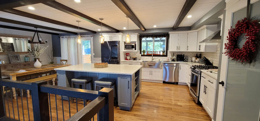 Flooring Contractor in Seattle, WA (1)